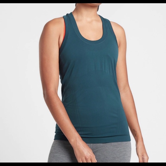Athleta Tops - Athleta Momentum Tank Lagoon Teal NWT XL